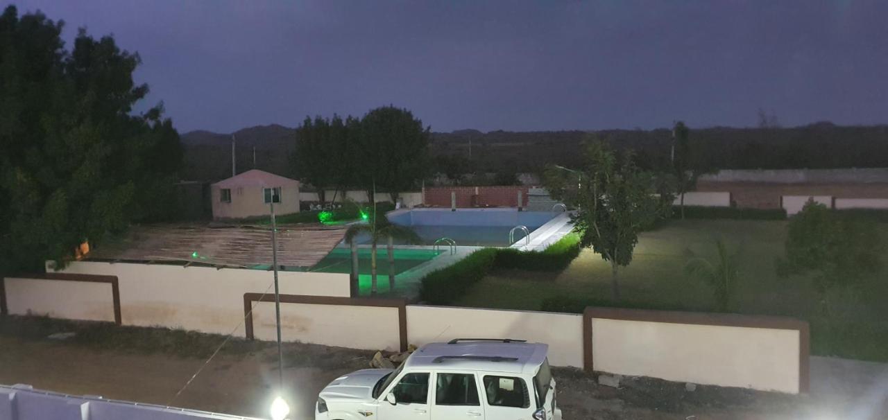 Krishna Farm & Forest Villa Bhuj Bagian luar foto