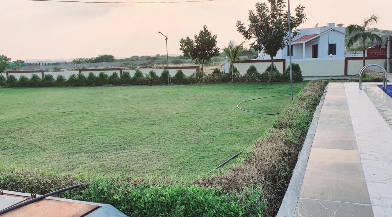 Krishna Farm & Forest Villa Bhuj Bagian luar foto