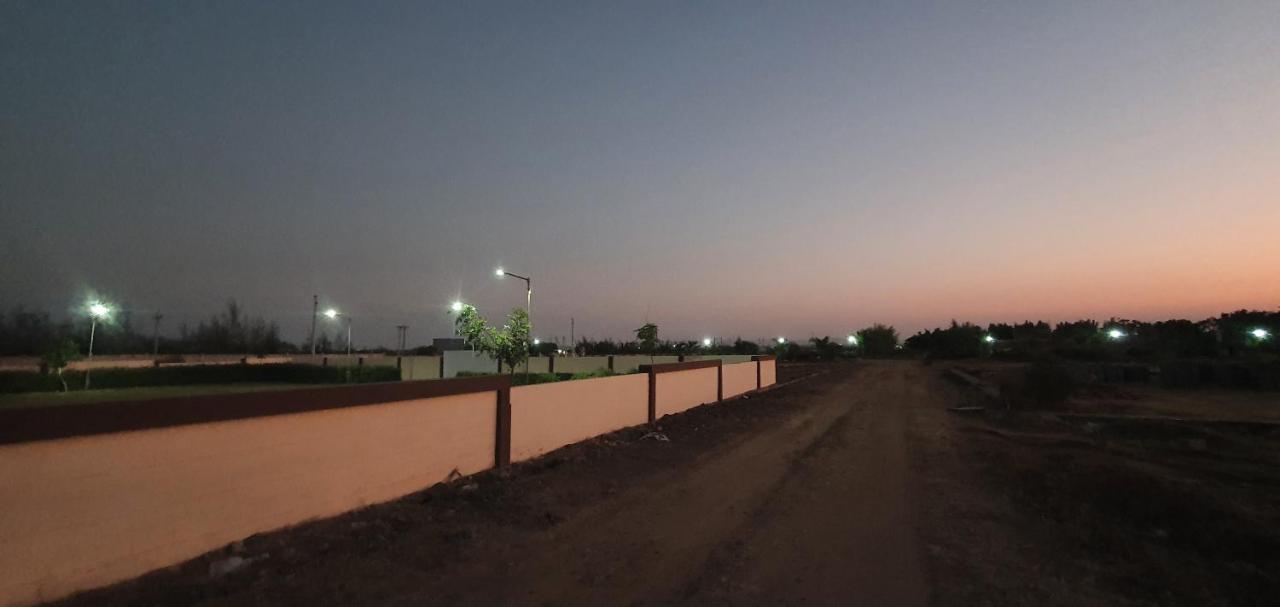 Krishna Farm & Forest Villa Bhuj Bagian luar foto